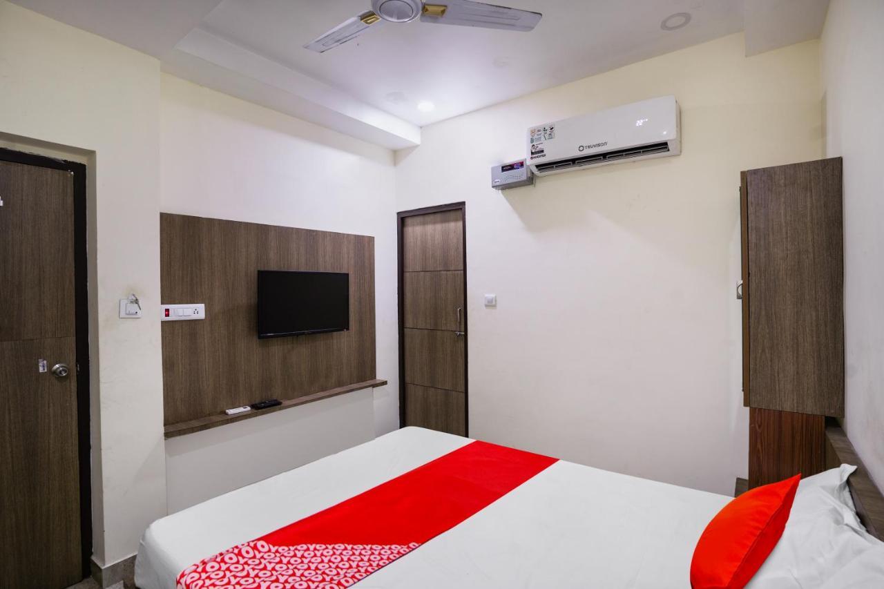 Oyo Flagship Pawan Park Hotel Vellore Exterior foto
